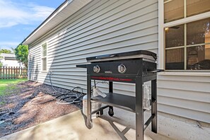 Property grounds - Chapin 3/2/2 Remodeled in 2025 (Lexington County)