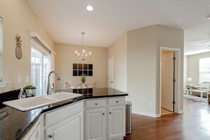 Interior - Classy 2br Townhome (Lexington County)