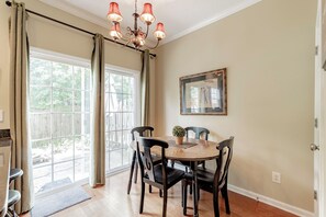 Dining - Classy 3 br Townhouse (Lexington County)