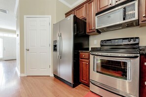 Interior - Classy 3 br Townhouse (Lexington County)