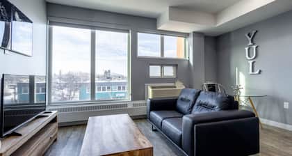 Executive 2-Bedroom Apartment in Regina | Metro 1827 Apartment
