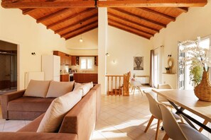 TV - Villa Koumquat by Villa Plus (Paleokastritsa)