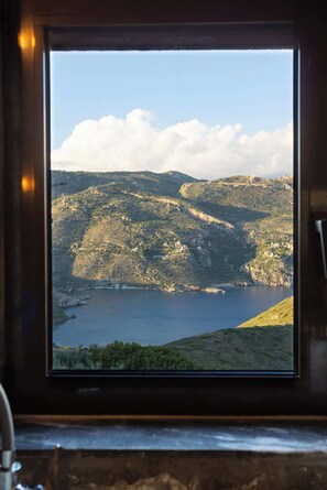 2 bedrooms, Internet - Taenarioum Antico - Mani Stone Tower With Sea View (East Mani)