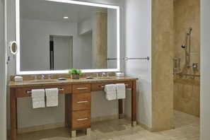 Hair dryer, soap, toilet paper - Charming Studio in The Westin Riverfront Mountain (Avon)