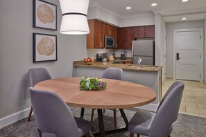 Dining - Charming Studio in The Westin Riverfront Mountain (Avon)