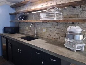 Private kitchen - Lookout Point Studio Oak Grove,MO (Oak Grove)