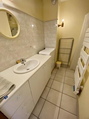 Een douche, een haardroger