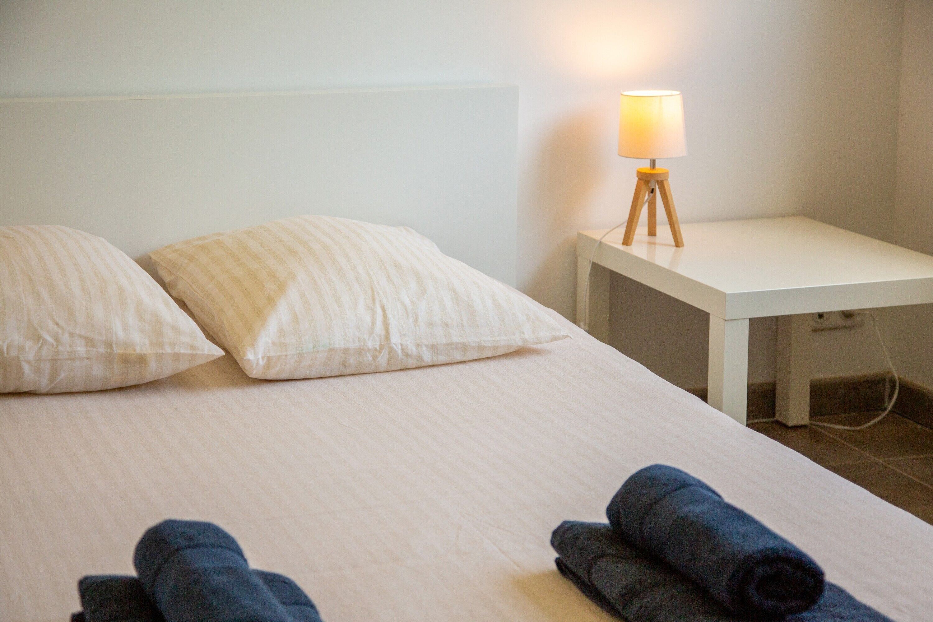 4 slaapkamers, een strijkplank/strijkijzer, wifi, beddengoed