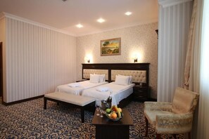 In-room safe, iron/ironing board, free WiFi - New Baku Hotel (Baku)