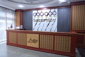 Reception - New Baku Hotel (Baku)