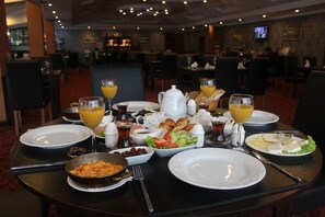 Restaurant - New Baku Hotel (Baku)