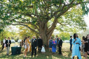 Outdoor banquet area - Wine Country Farmhouse (Culpeper)