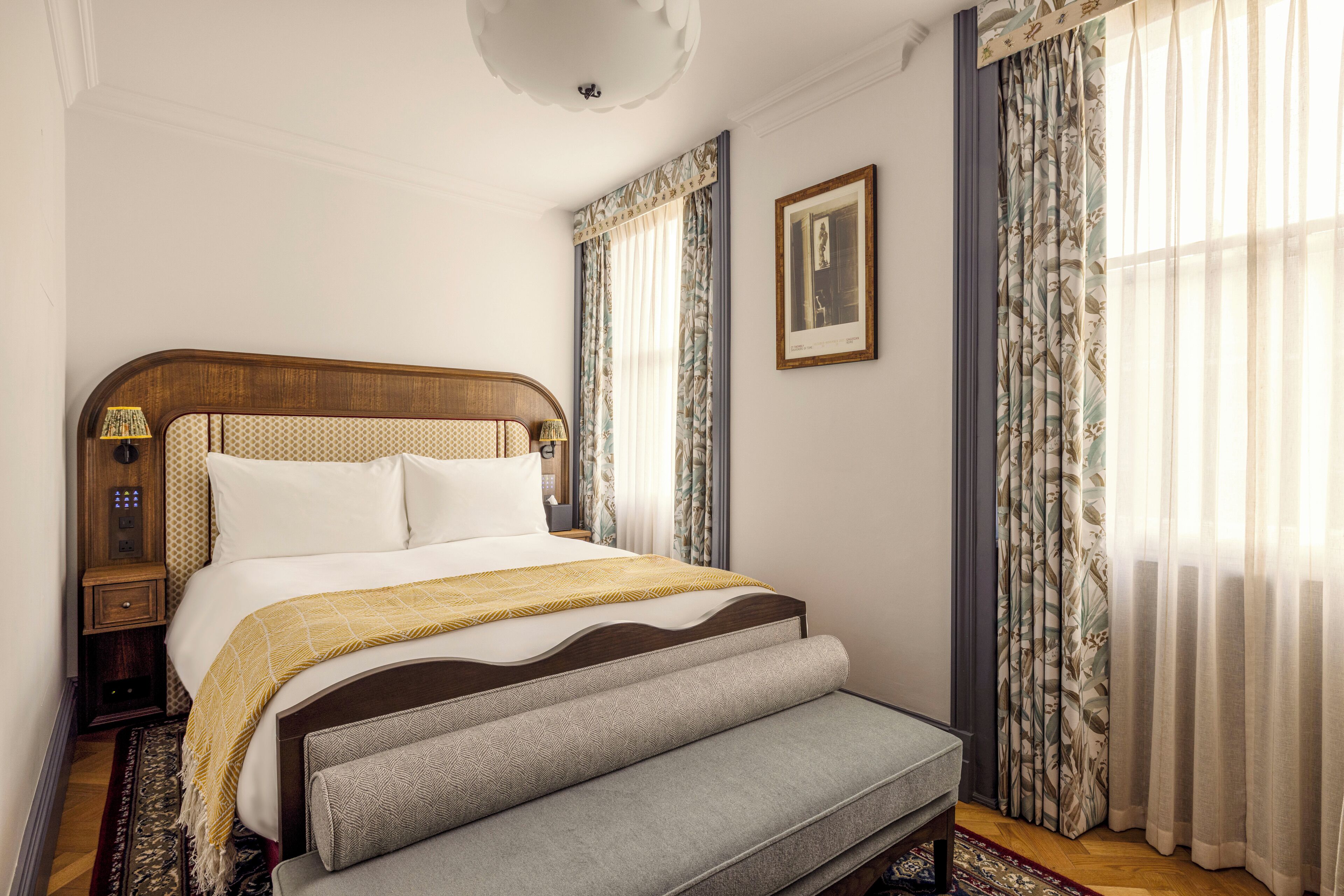 Deluxe Double Room | In-room safe, blackout drapes, iron/ironing board, free WiFi