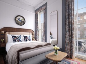 Premium bedding, pillowtop beds, minibar, in-room safe - Bertrand's Townhouse (London)