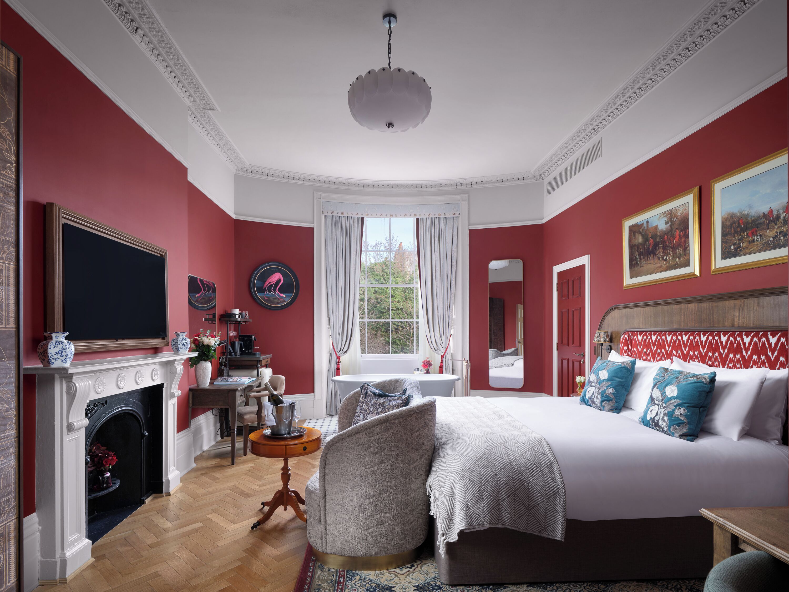 Suite Junior | Minibar, una cassaforte in camera, tende oscuranti, ferro/asse da stiro