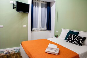 Studio | In-room safe, blackout drapes, free WiFi - Inner Naples (Napoli)