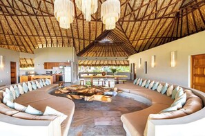 Interior - Casa Julia | Stunning Views | Steps From The Beach (Puerto Escondido)