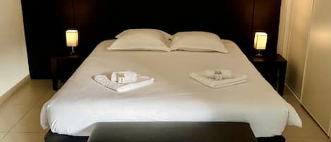 Iron/ironing board, free WiFi, bed sheets, wheelchair access