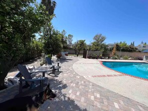 Pool - Fabulous 1-bedroom Guesthouse with AC in sunny Los Angeles (Los Angeles)