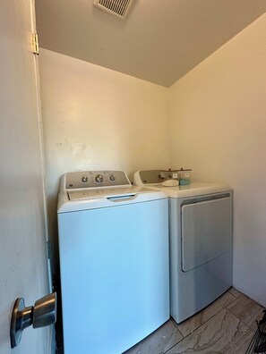 Interior - 3BR Modern, Cozy Home  (El Paso)