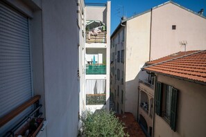 View from property - Bail mobilité - Beau studio proche tram Saint-Roch (Nice)