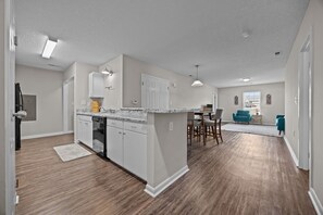 Interior - Fully furnished 3BR/3BA apartment near Campbell University (Lillington)