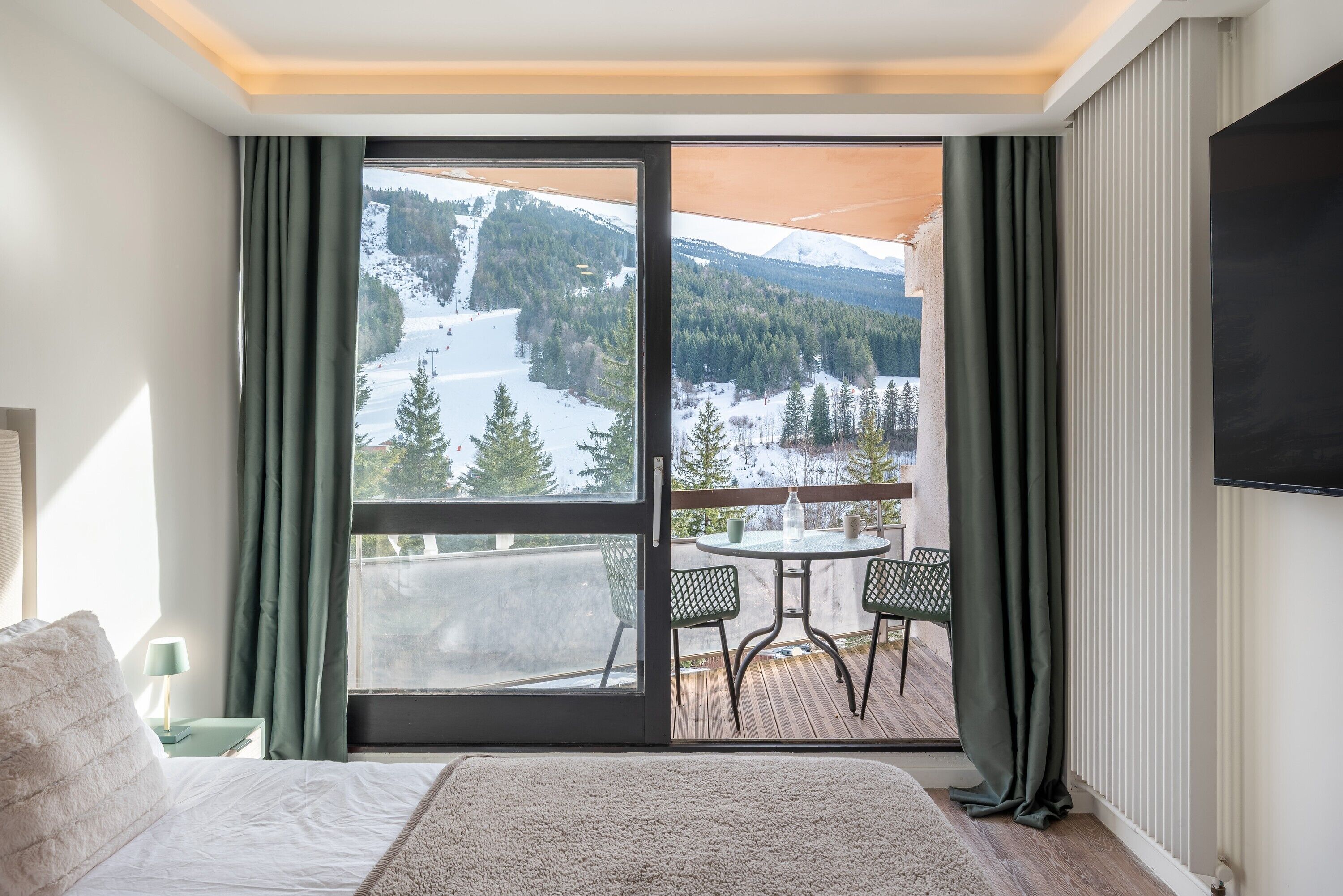 WiFi、ベッドシーツ