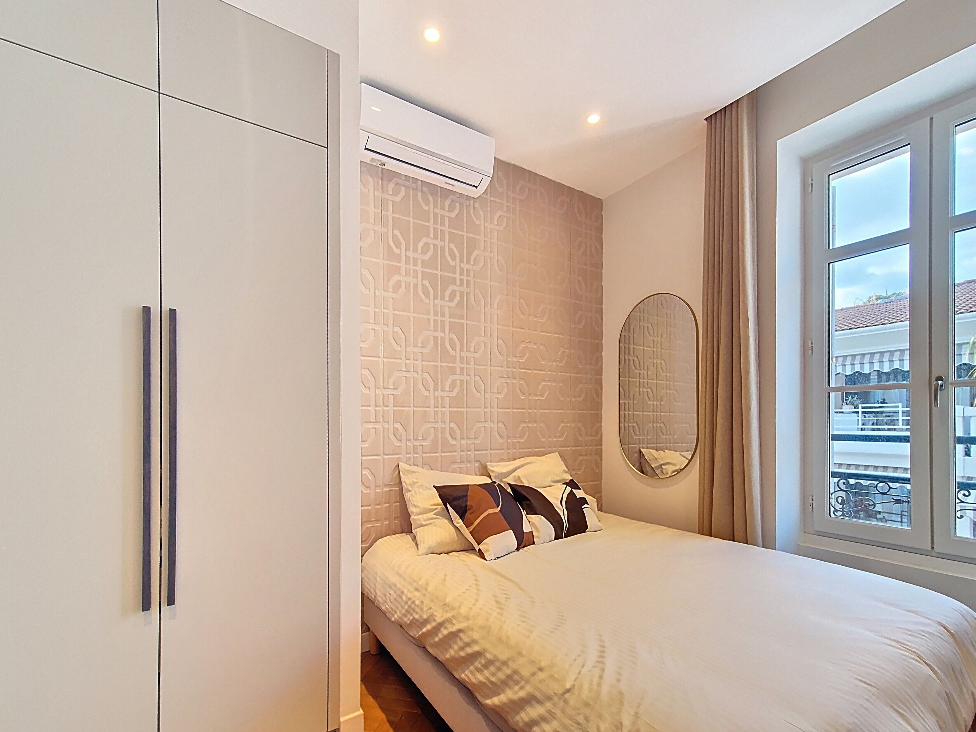 Bügeleisen/Bügelbrett, WLAN, Bettwäsche