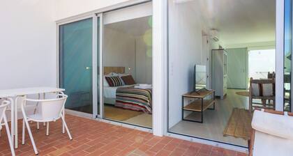 CASA DO REGADIO - HOUSE 1, A country and sea retreat on the Alentejo coast,