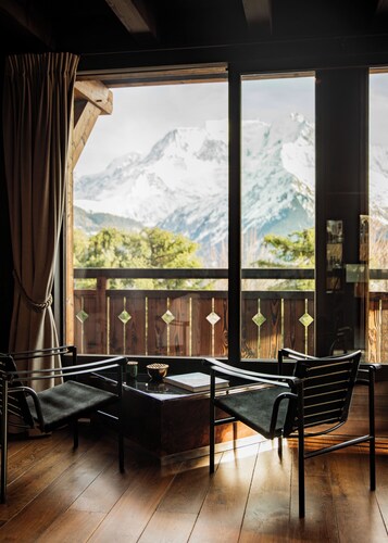 MAISON DOMINOS Chalet de Luxe, 5 chambres, Vue Mont Blanc, Spa, Jacuzzi, Salle de sport