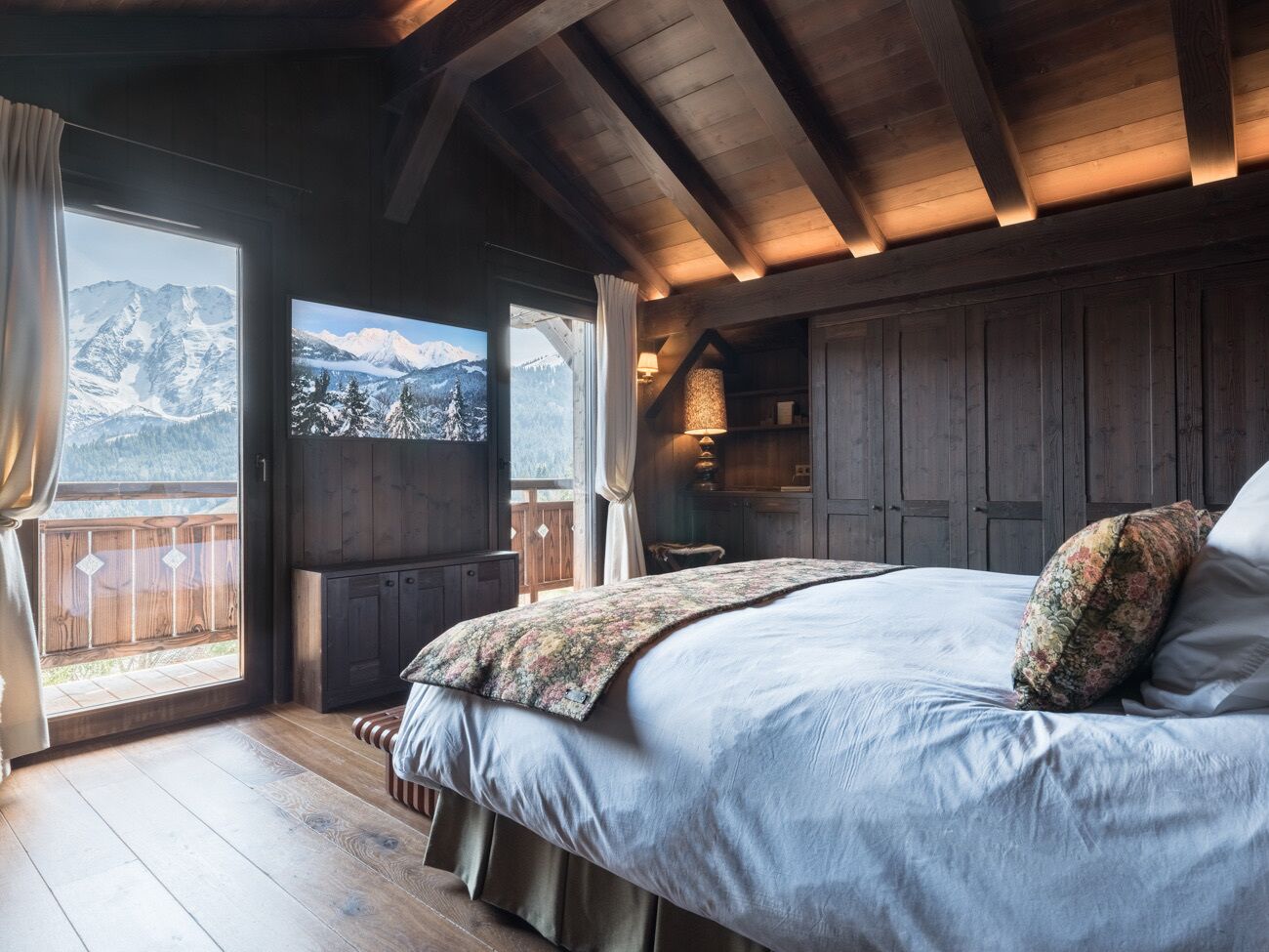 Chalet, 5 camere da letto, balcone, vista montagna | Una cassaforte in camera, insonorizzazione, ferro/asse da stiro