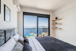 Luxury Apartment, Balcony, Sea View | Soundproofing, free WiFi - The View - Apartment with pool (Sveti Stefan)