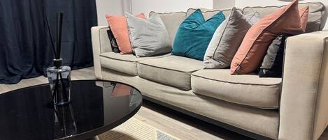 Iron/ironing board, free WiFi