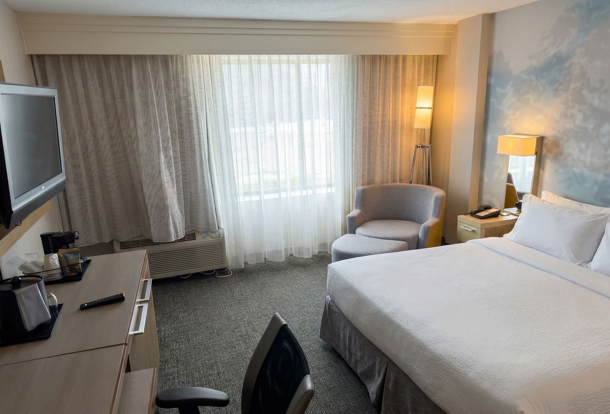 Egyptian cotton sheets, premium bedding, pillow-top beds, desk