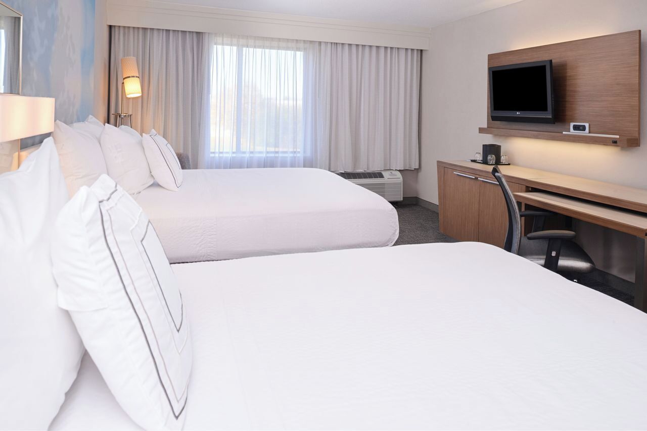 Egyptian cotton sheets, premium bedding, pillow-top beds, desk