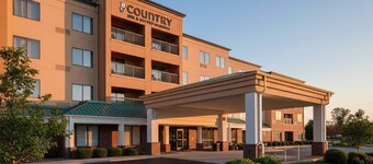 Country Inn & Suites By Radisson, Brown Deer - Milwaukee North