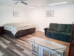 Interior - One Level Sunny Stay - Oak Grove (Oak Grove)