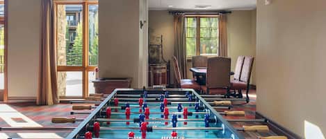 Spielezimmer