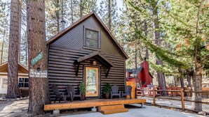 Exterior - Charming Cabin~Bear Mtn~Zoo~Golf~Putting Green (Big Bear Lake)