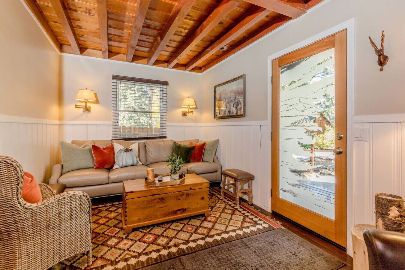 Charming Cabin~bear Mtn~zoo~golf~putting Green - Big Bear, CA
