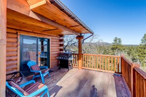 Property grounds - Large 5bedroom-Hot Tub-Pool Table-Walk to Village (Big Bear Lake)