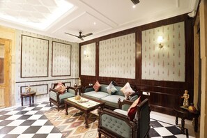 Reception - The Rising Haveli (Jaisalmer)