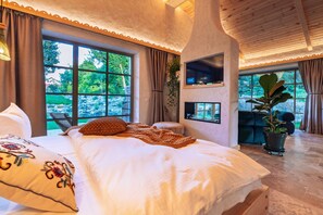 Superior Chalet | Soundproofing, iron/ironing board, free WiFi - Thomhof Chalets  (Bran)