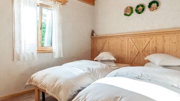 Chalet Confort | Chambres insonorisées, fer et planche à repasser, Wi-Fi gratuit