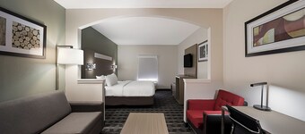 Cozy Suite in Heart of DFW - All amenities Included