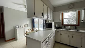 Microwave, oven, stovetop, dishwasher