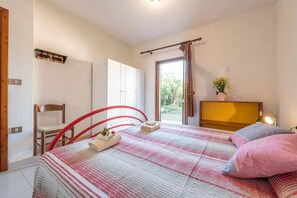 Apartment, 1 Bedroom, Patio, Garden View | 2 bedrooms - San Teodoro Flat Steps From the Beach (San Teodoro)