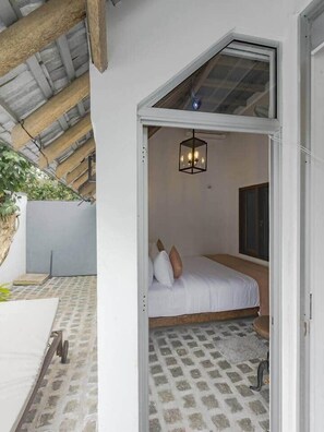 2 Schlafzimmer, Zimmersafe, Schreibtisch, Bügeleisen/Bügelbrett