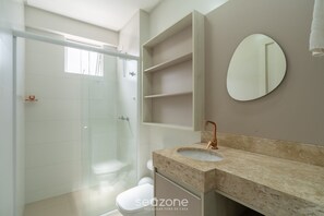 Appartamento Basic | Bagno | Doccia