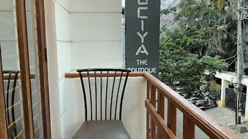 Deluxe Room, Balcony | Desk, laptop workspace, free WiFi